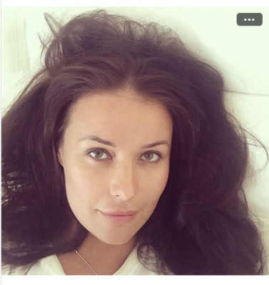 Оксана Федорова опубликовала селфи без макияжа